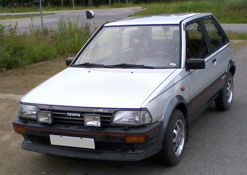 toyota_starlet_s_1987_14k_mil_liten.jpg